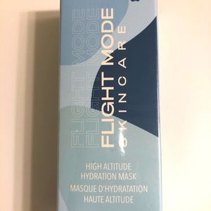 HIGH-ALTITUDE HYDRATION MASK